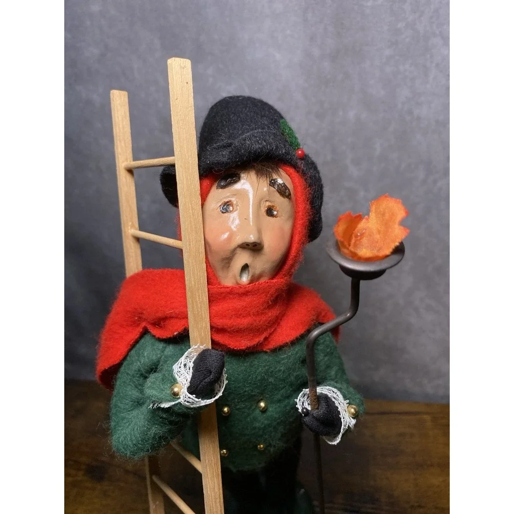 Byers Choice The Carolers Lamp Lighter Man with Ladder Torch Christmas Figure